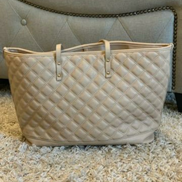 Sale ⬇️$79 | BCBG Paris Tote - Picture 6 of 8